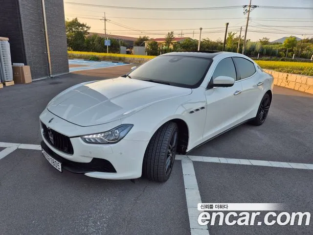 Maserati Ghibli 2017 thumb 3