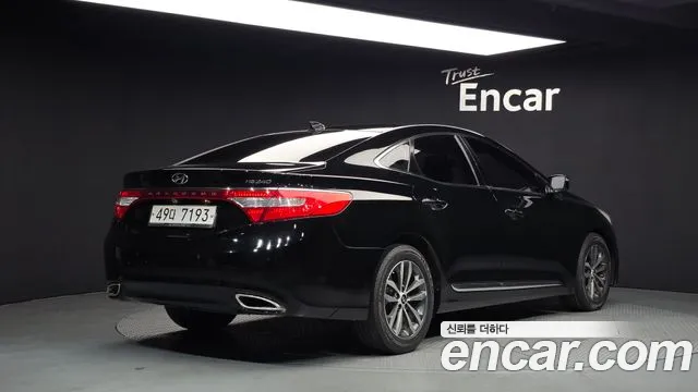 Hyundai Grandeur 2012 thumb 2