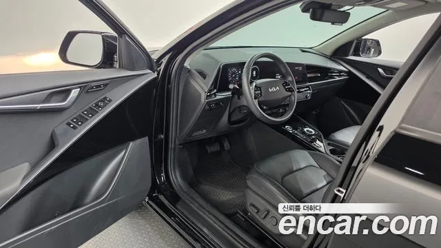 Kia Niro 2023 thumb 10