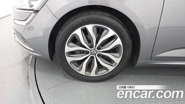 Renault-KoreaSamsung Megane 2016 thumb 5