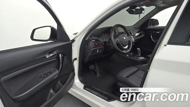 BMW 1-Series 2017 thumb 10
