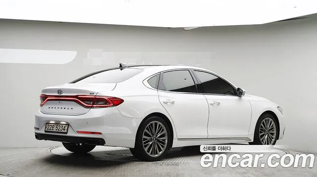 Hyundai Grandeur 2016 thumb 4
