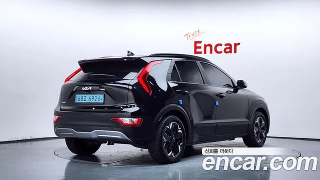 Kia Niro 2022 thumb 2