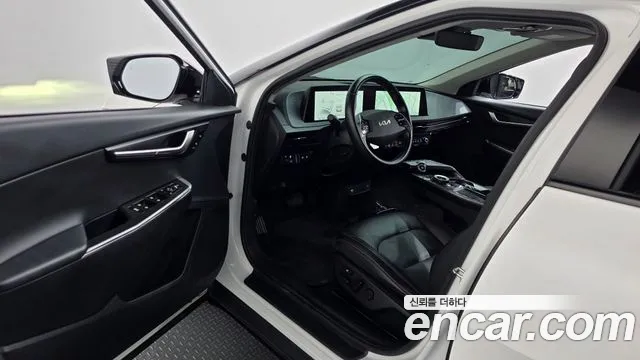 Kia EV6 2022 thumb 10