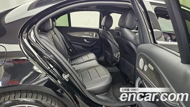 Mercedes-Benz E-Класс 2019 thumb 12