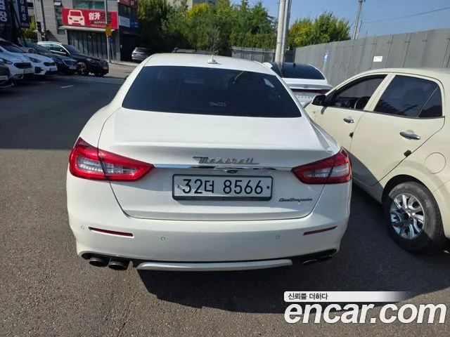 Maserati Quattroporte 2018 thumb 2