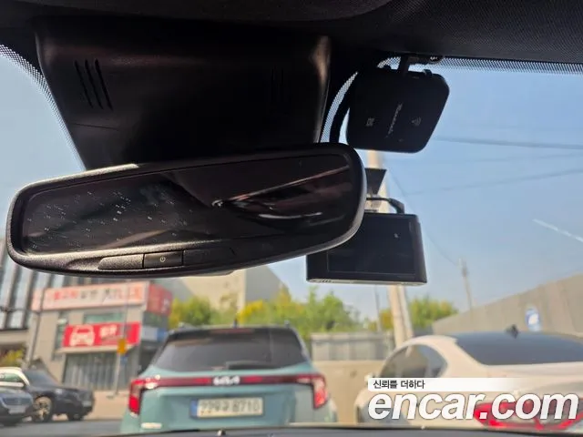 Maserati Quattroporte 2018 thumb 10
