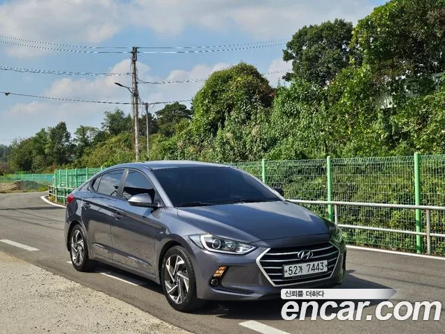 Hyundai Avante 2017 thumb 3