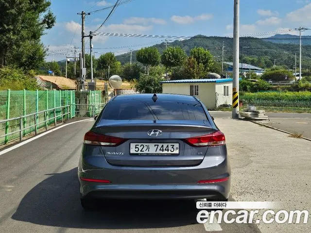 Hyundai Avante 2017 thumb 6