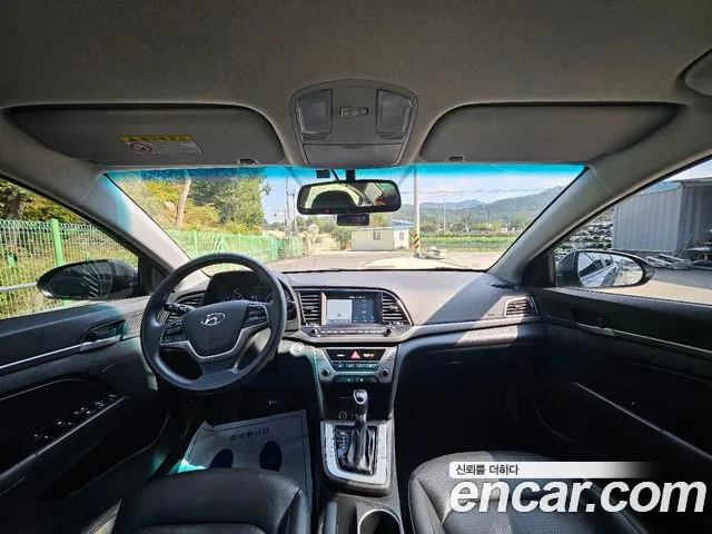 Hyundai Avante 2017 thumb 9