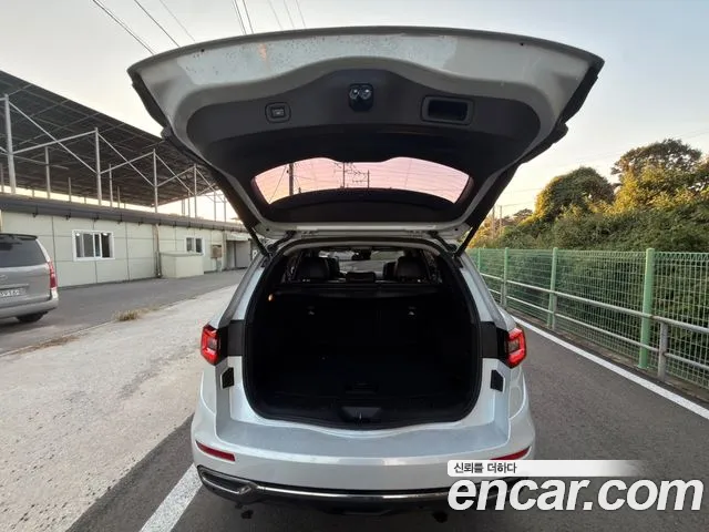 Renault-KoreaSamsung Koleos 2018 thumb 7