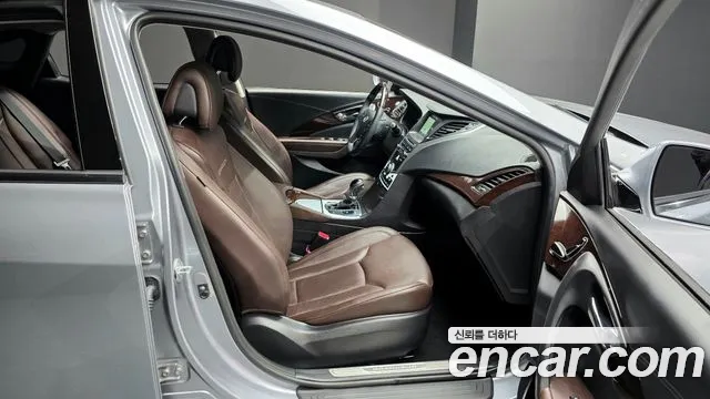 Hyundai Grandeur 2015 thumb 12