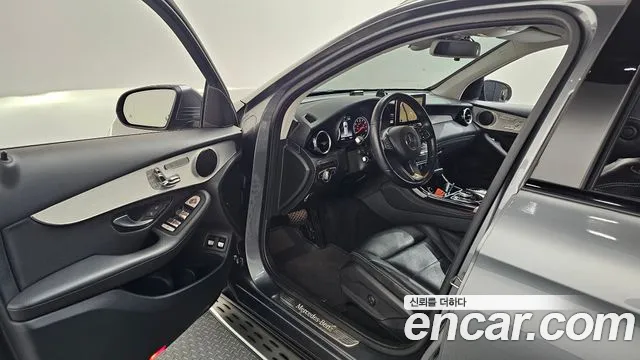 Mercedes-Benz GLC 2018 thumb 10