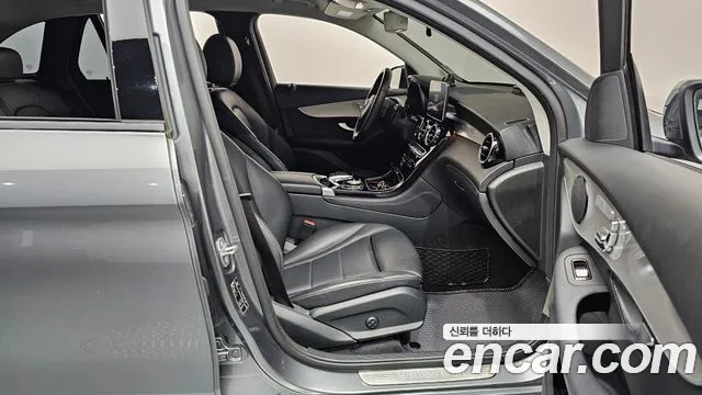Mercedes-Benz GLC 2018 thumb 11