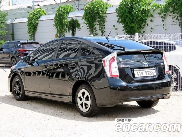Toyota Prius 2014 thumb 3
