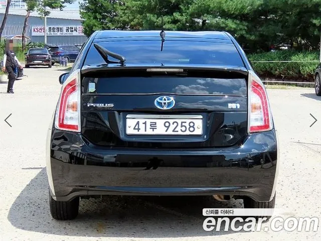 Toyota Prius 2014 thumb 4