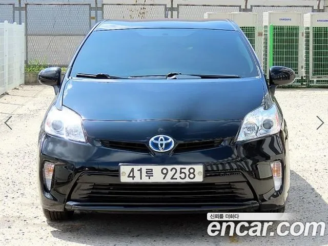 Toyota Prius 2014 thumb 11