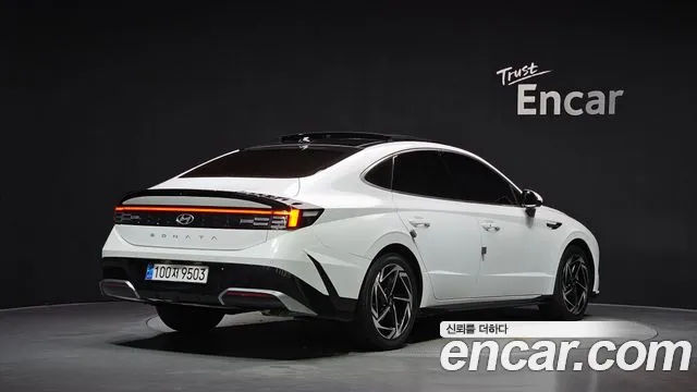 Hyundai Sonata 2023 thumb 2