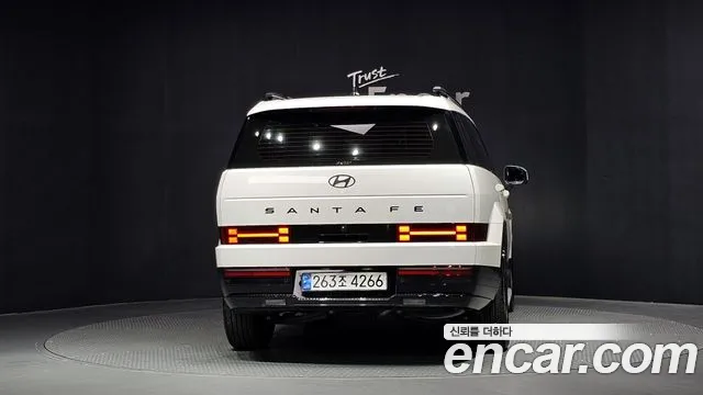 Hyundai Santa Fe 2024 thumb 4