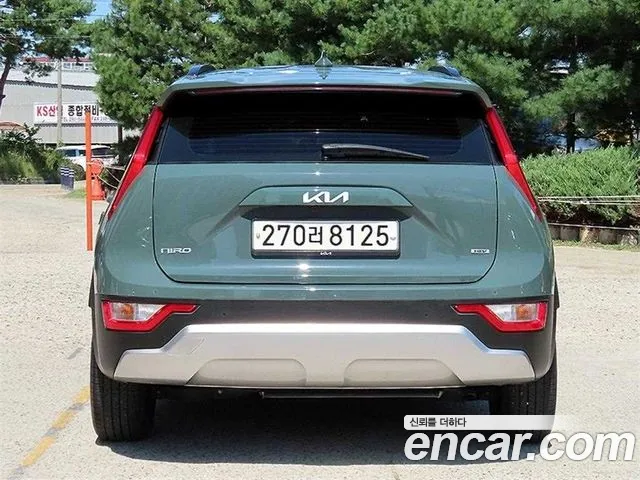 Kia Niro 2022 thumb 4