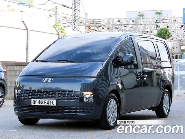 Hyundai Staria 2022 thumb 2