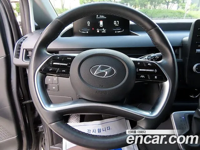 Hyundai Staria 2022 thumb 8