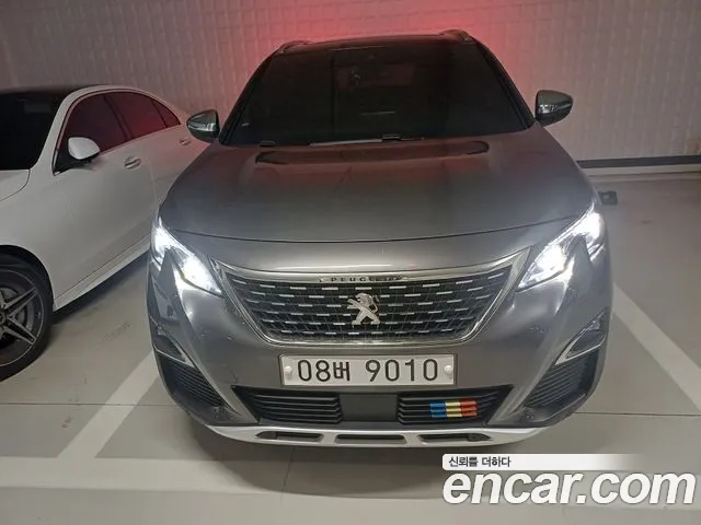 Peugeot 5008 2018 thumb 2
