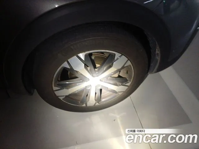 Peugeot 5008 2018 thumb 6