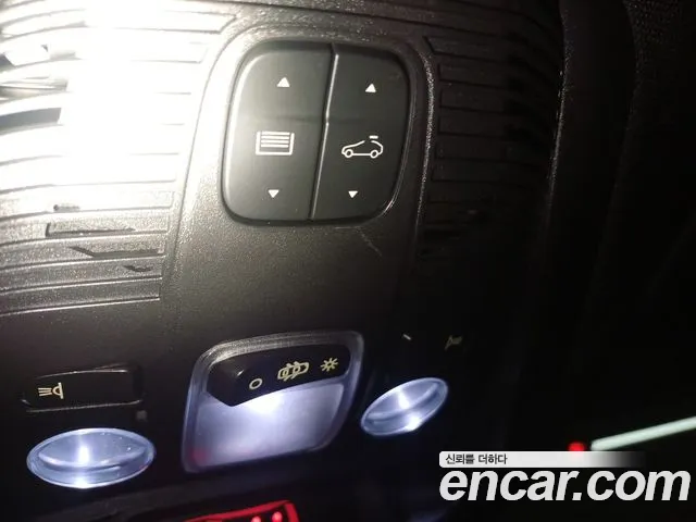 Peugeot 5008 2018 thumb 10