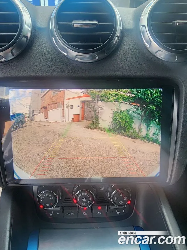 Audi TTS 2010 thumb 7