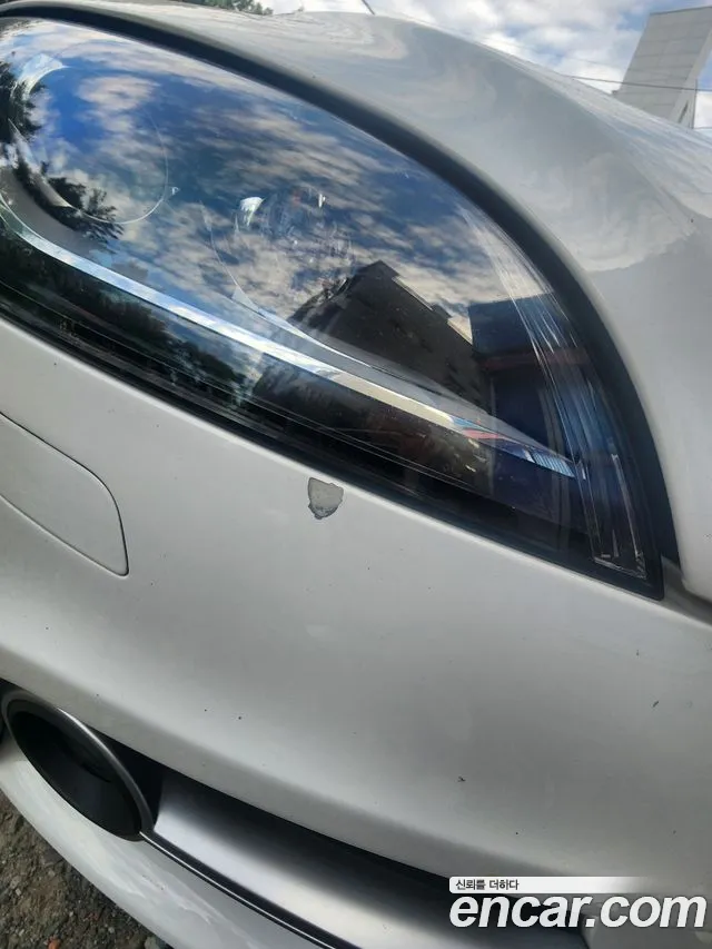 Audi TTS 2010 thumb 10