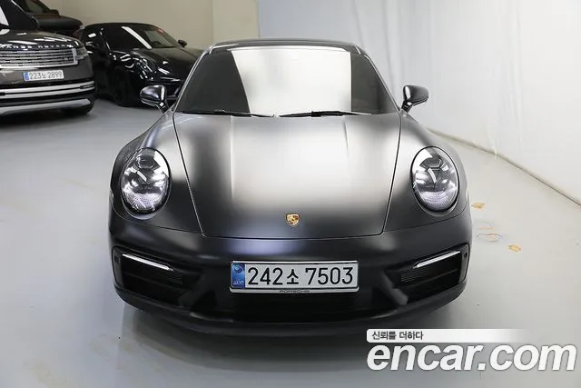 Porsche 911 2024 thumb 2