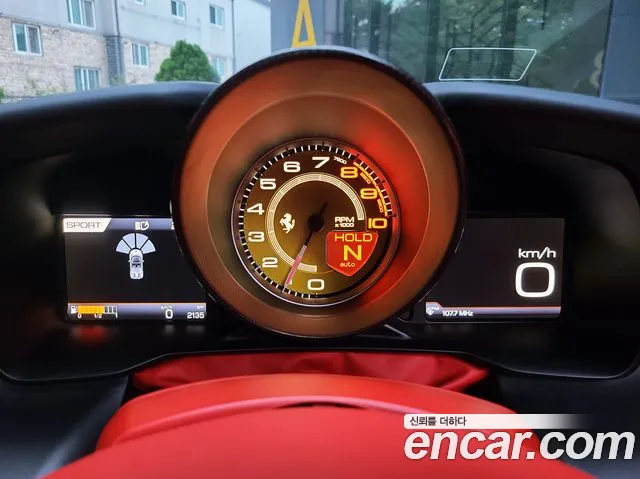 Ferrari F8 2021 thumb 9