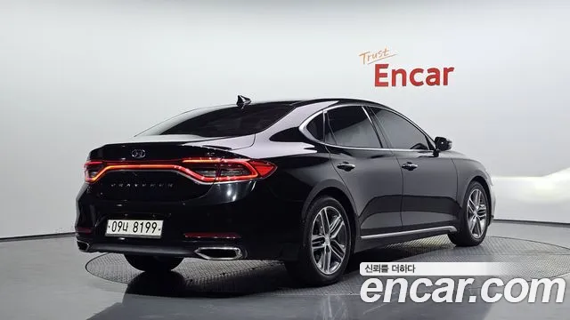 Hyundai Grandeur 2017 thumb 2