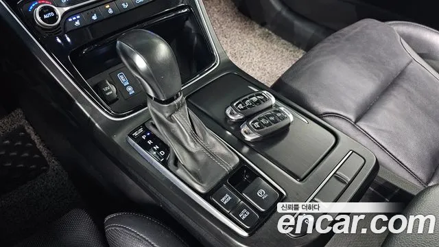 Hyundai Grandeur 2017 thumb 9