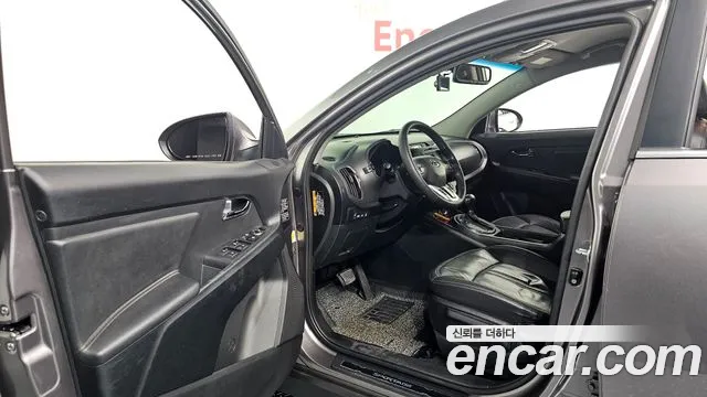 Kia Sportage 2010 thumb 9