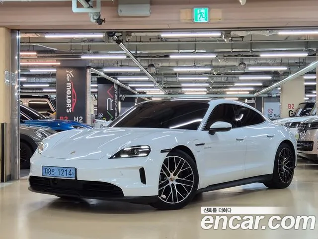 Porsche Taycan 2025 thumb 2