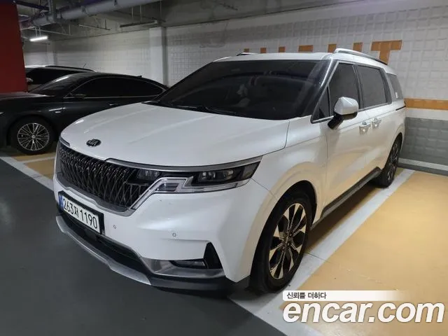 Kia Carnival 2021 thumb 2