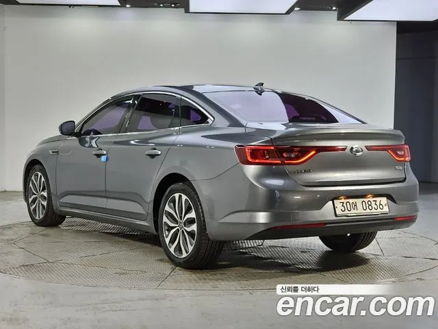 Renault-KoreaSamsung Megane 2016 thumb 3