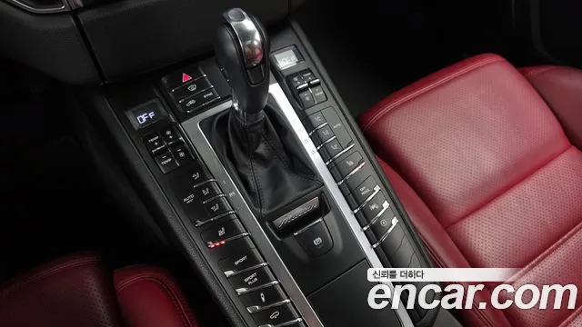 Porsche Macan 2016 thumb 9