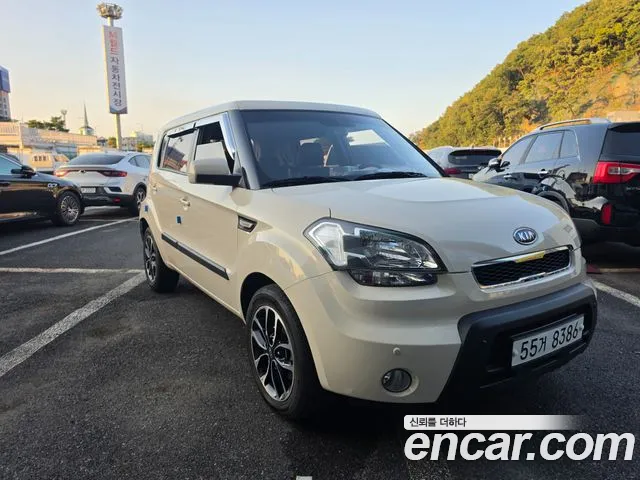 Kia Soul 2011 thumb 3