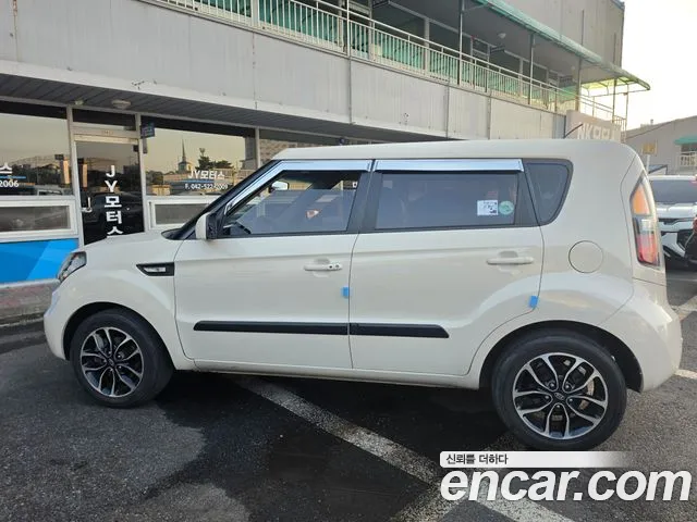 Kia Soul 2011 thumb 4