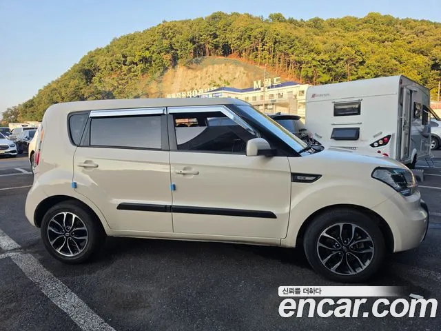 Kia Soul 2011 thumb 5