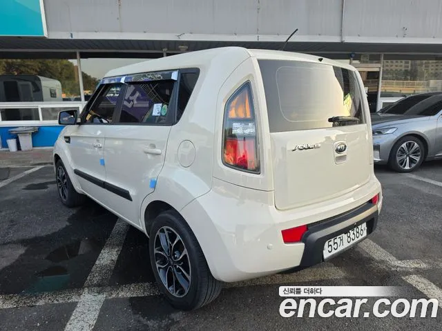 Kia Soul 2011 thumb 6