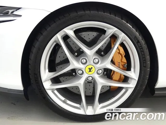Ferrari Roma 2021 thumb 4