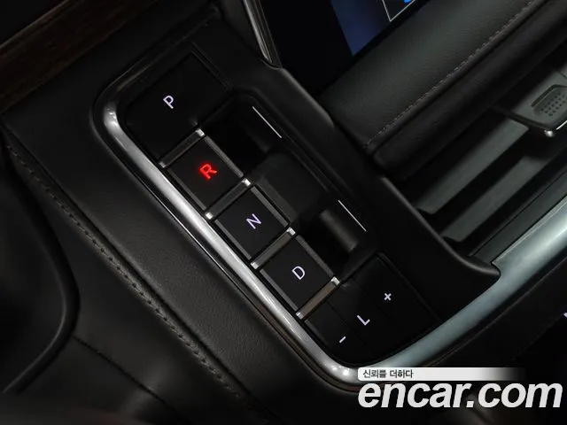 Chevrolet Tahoe 2023 thumb 9