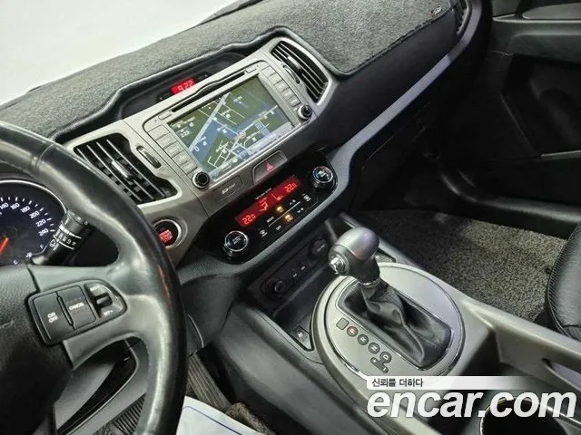 Kia Sportage 2013 thumb 10