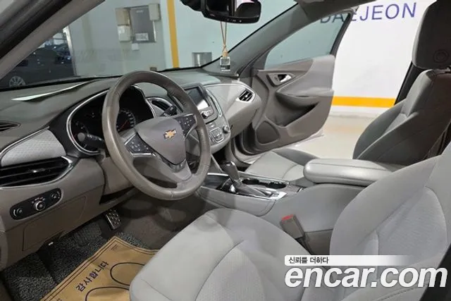 ChevroletGMDaewoo Malibu 2017 thumb 6