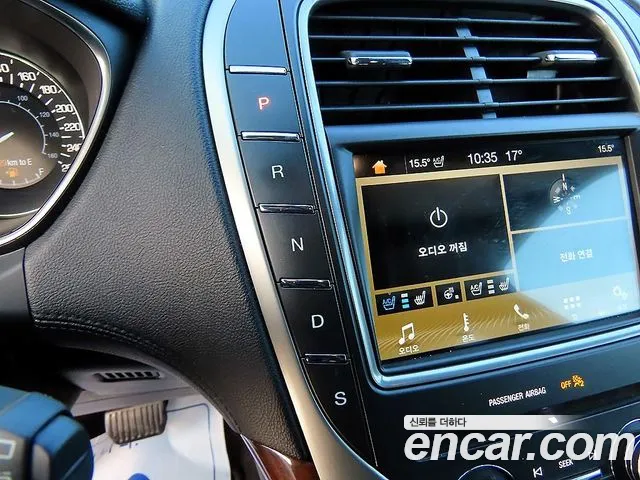 Lincoln MKX 2018 thumb 10