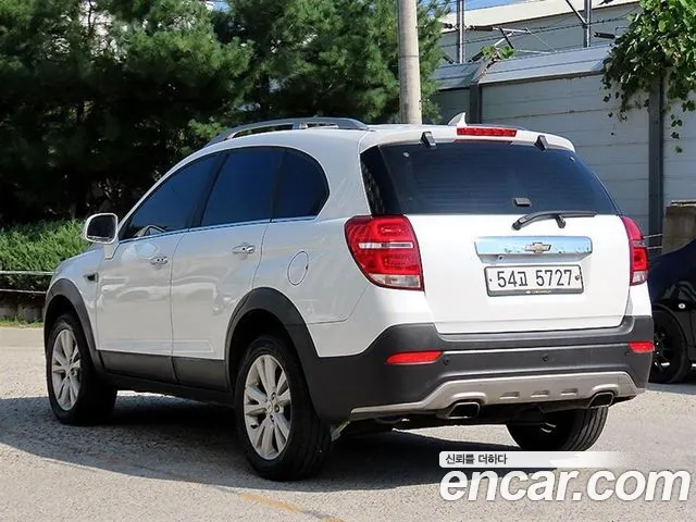 ChevroletGMDaewoo Captiva 2013 thumb 3